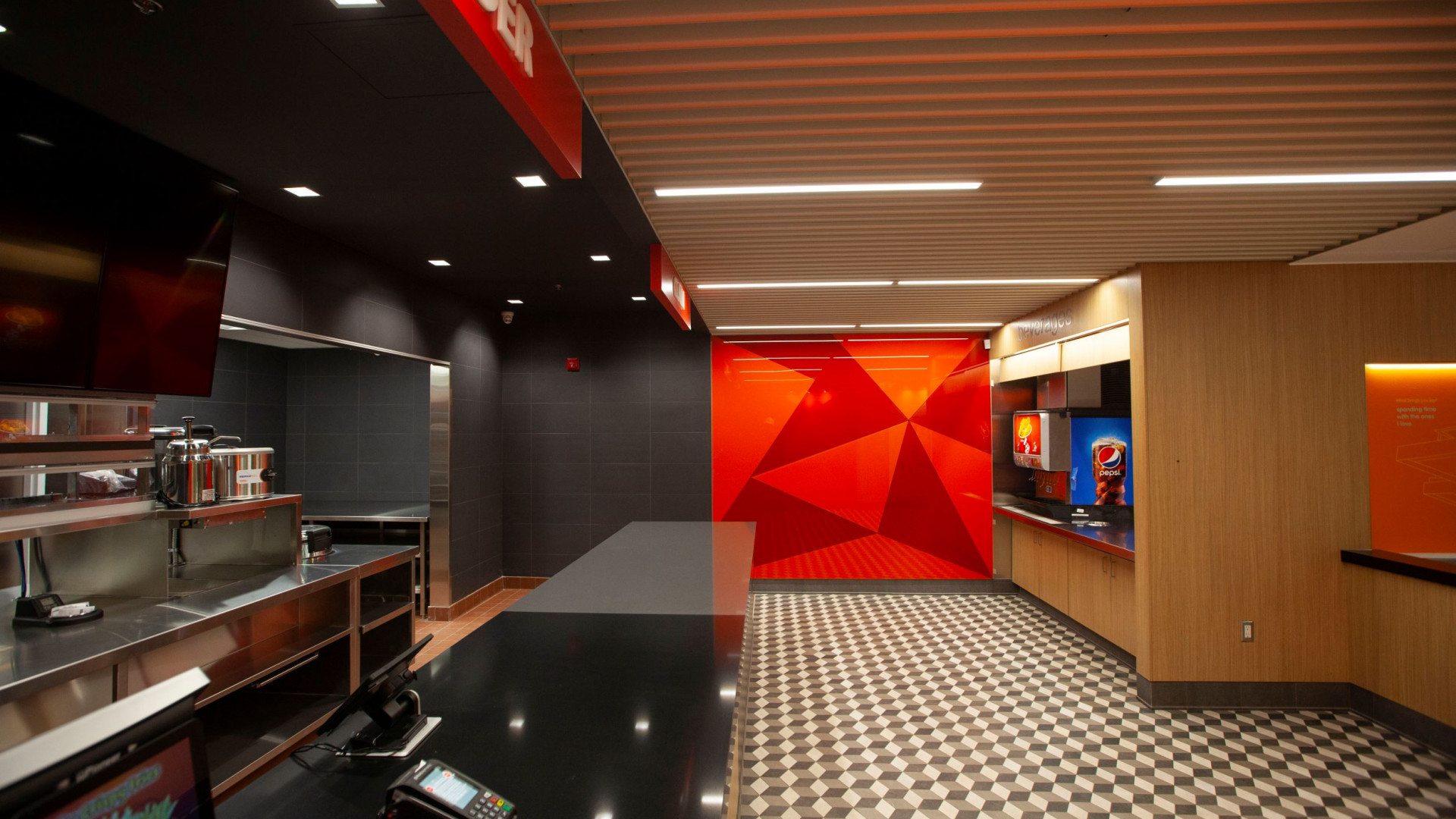 Jollibee 334 Yonge Toronto Cinric 4MP v2